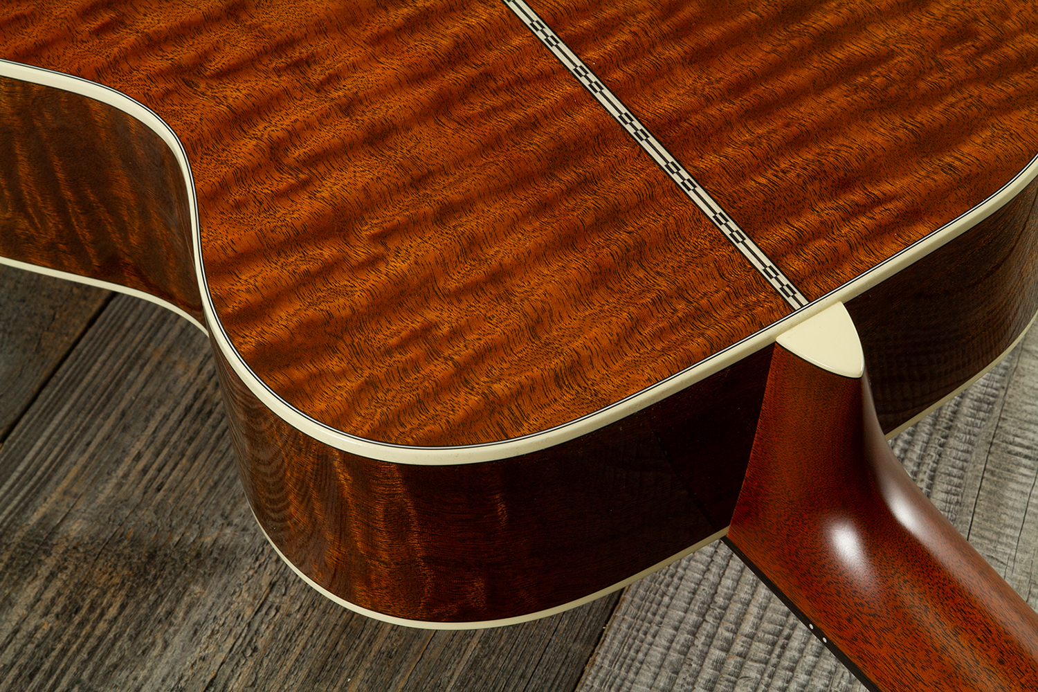 Martin Custom Shop 000 Shsc Epicea Sitka  / Quilted Sapele Eb #2964116 - Natural Aging Toner - Folk-Gitarre - Variation 8