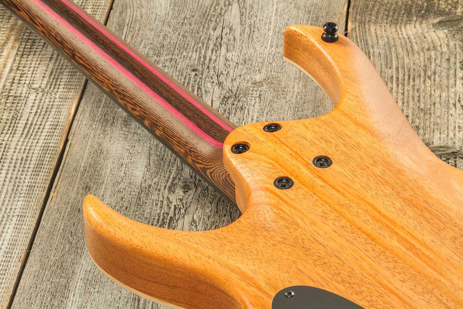 Mayones Guitars Duvell Elite 6 2h Bare Knuckle Ht Eb #df2301294 - Trans Dirty Red Satine - E-Gitarre aus Metall - Variation 6