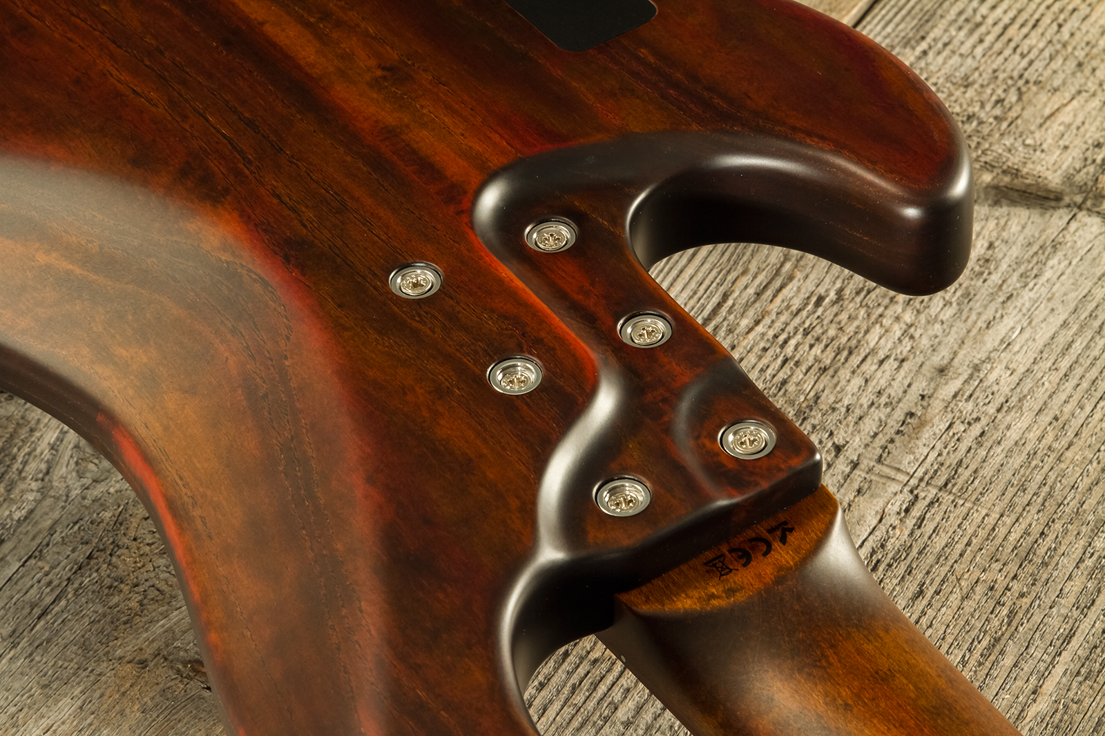 Mayones Guitars Hadrien Feraud Jabba 5c Active Pf - Antique Brown - Solidbody E-bass - Variation 13