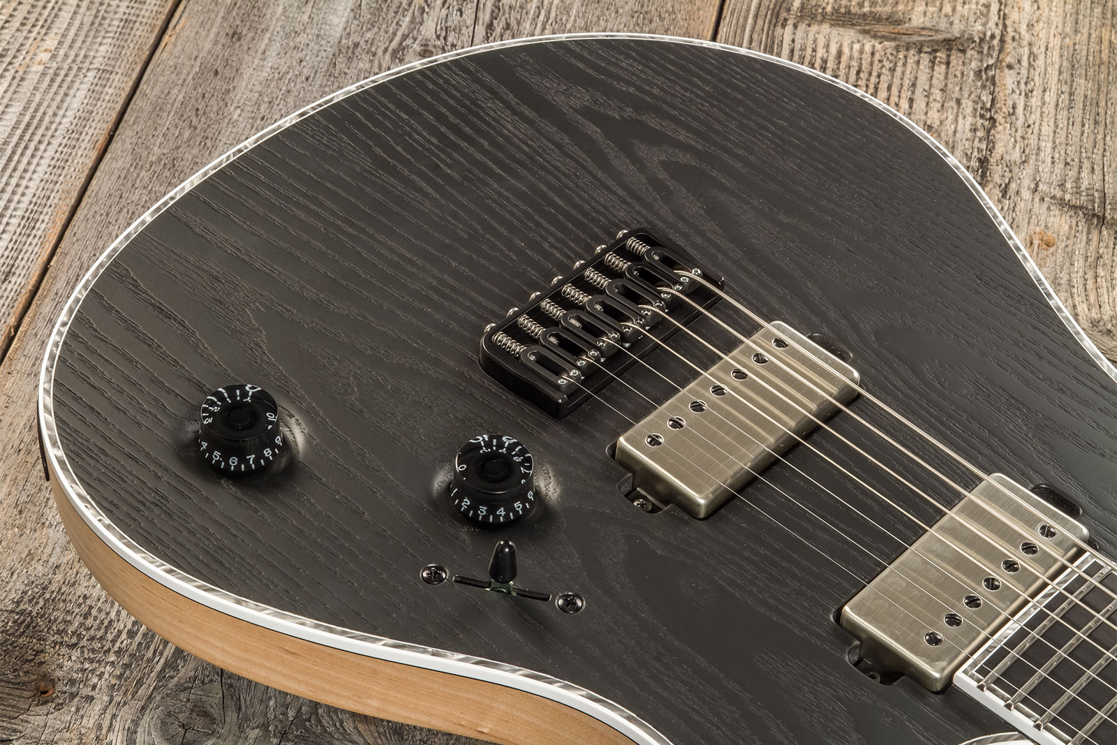 Mayones Guitars Regius Gothic Ash 7c 2h Bkp Ht Eb #rf2312801 - Gothic Black Ash - 7-saitige E-Gitarre - Variation 3