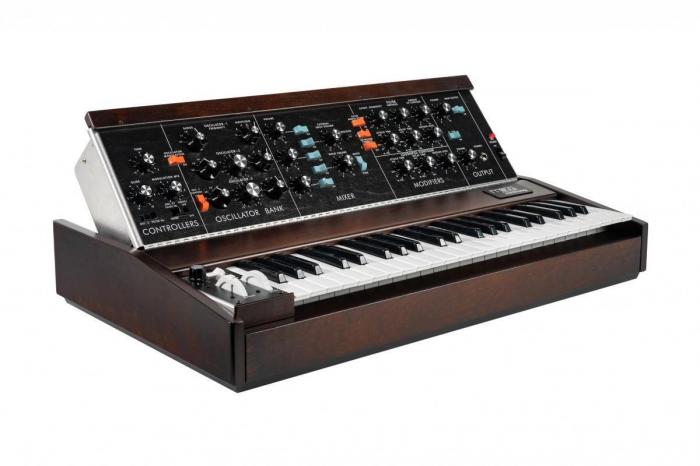 Synthesizer Moog Minimoog Model D 2022