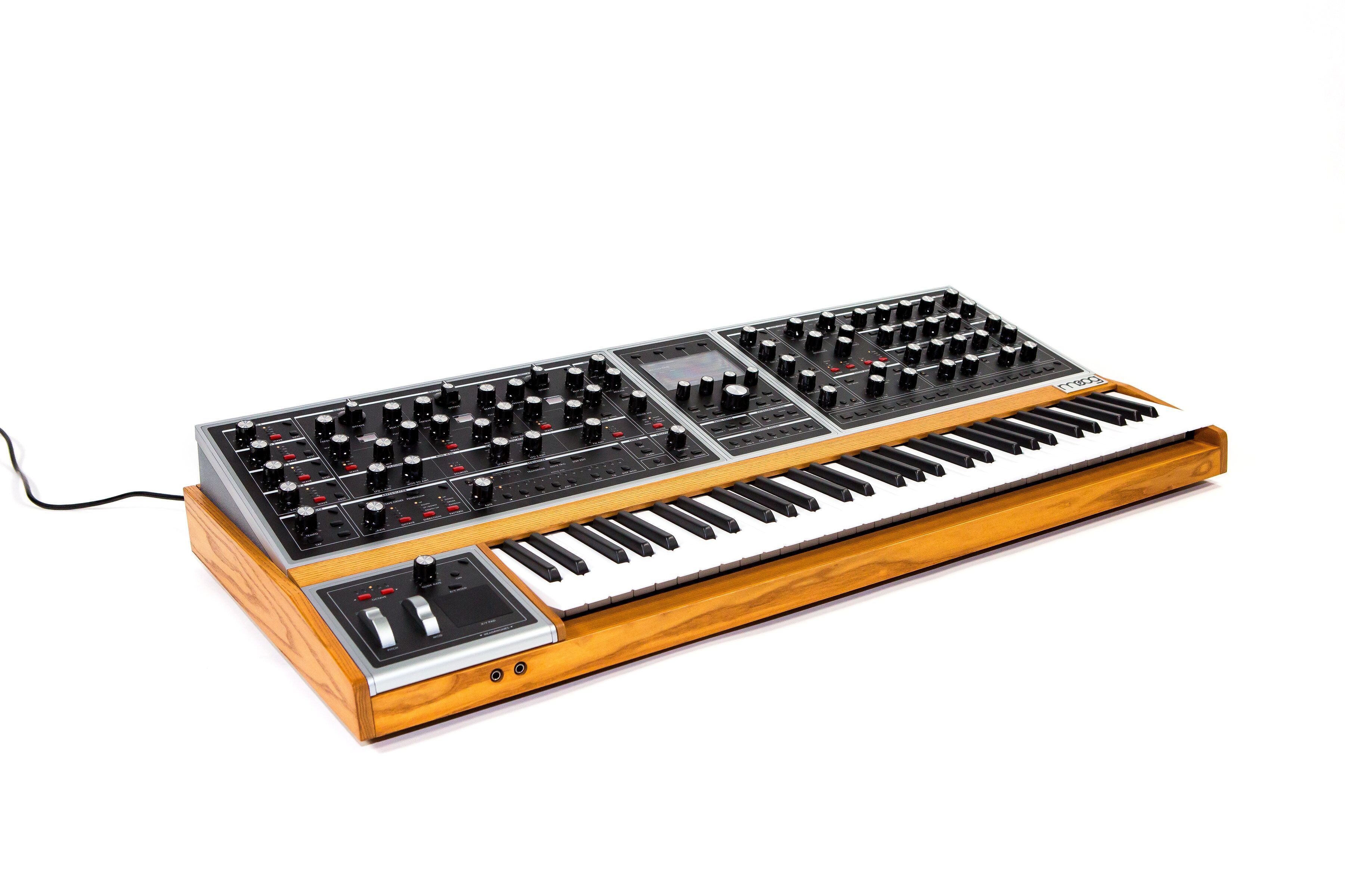 Moog One 16 - Synthesizer - Variation 3