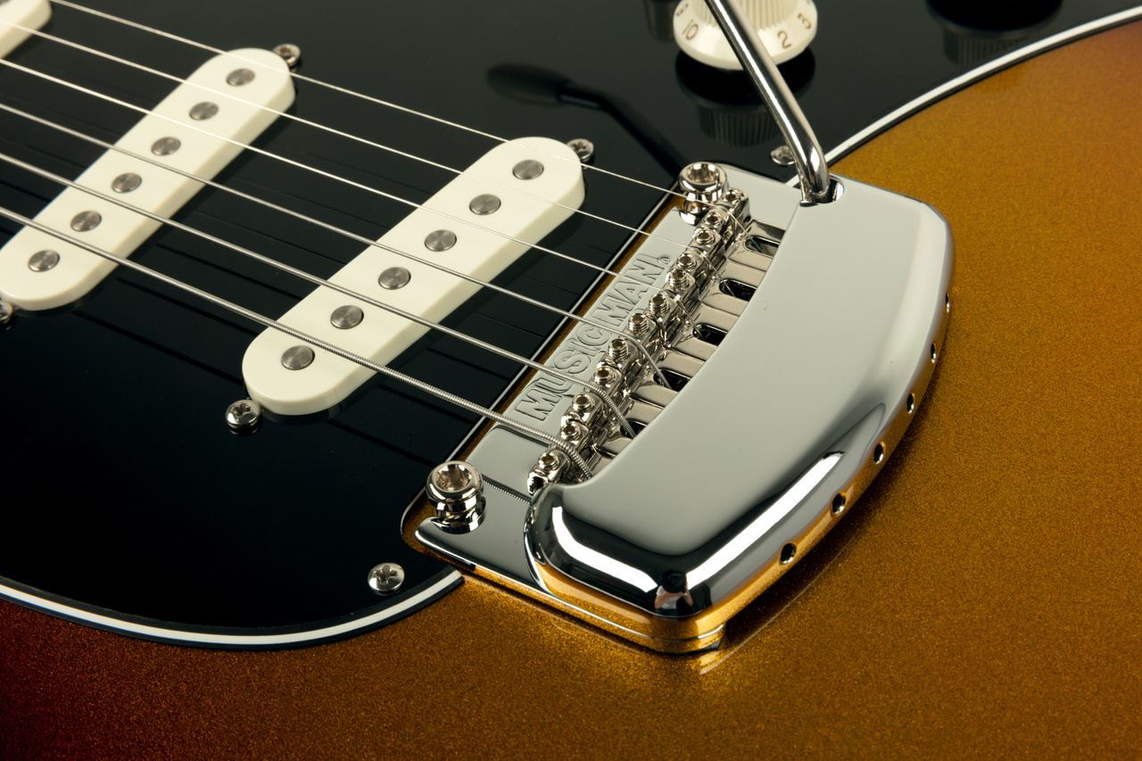 Music Man Cutlass Ht Sss 3s Trem Rw +housse - Showtime - E-Gitarre in Str-Form - Variation 4