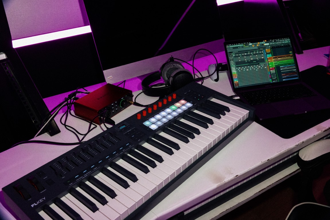 Novation Flkey 2 49 - Masterkeyboard - Variation 8