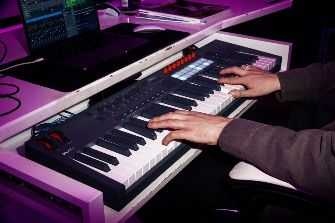 Novation Flkey 2 61 - Masterkeyboard - Variation 9