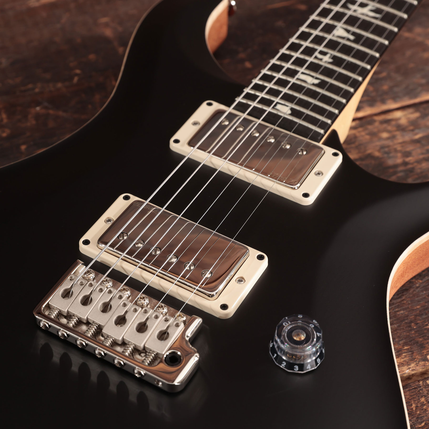 Prs Ce 24 Satin Bolt-on Usa Ltd 2h Trem Rw - Black - Double Cut E-Gitarre - Variation 2