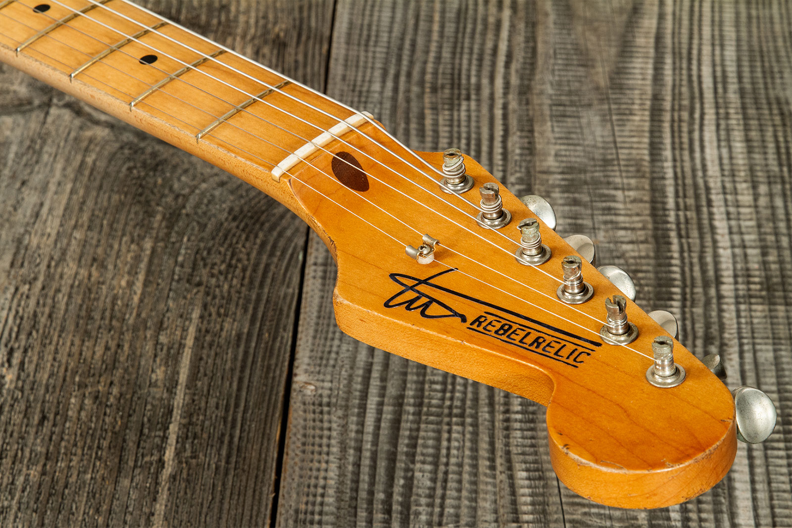 Rebelrelic S-series 55 3s Trem Mn #62191 - Light Aged Banana - E-Gitarre in Str-Form - Variation 8