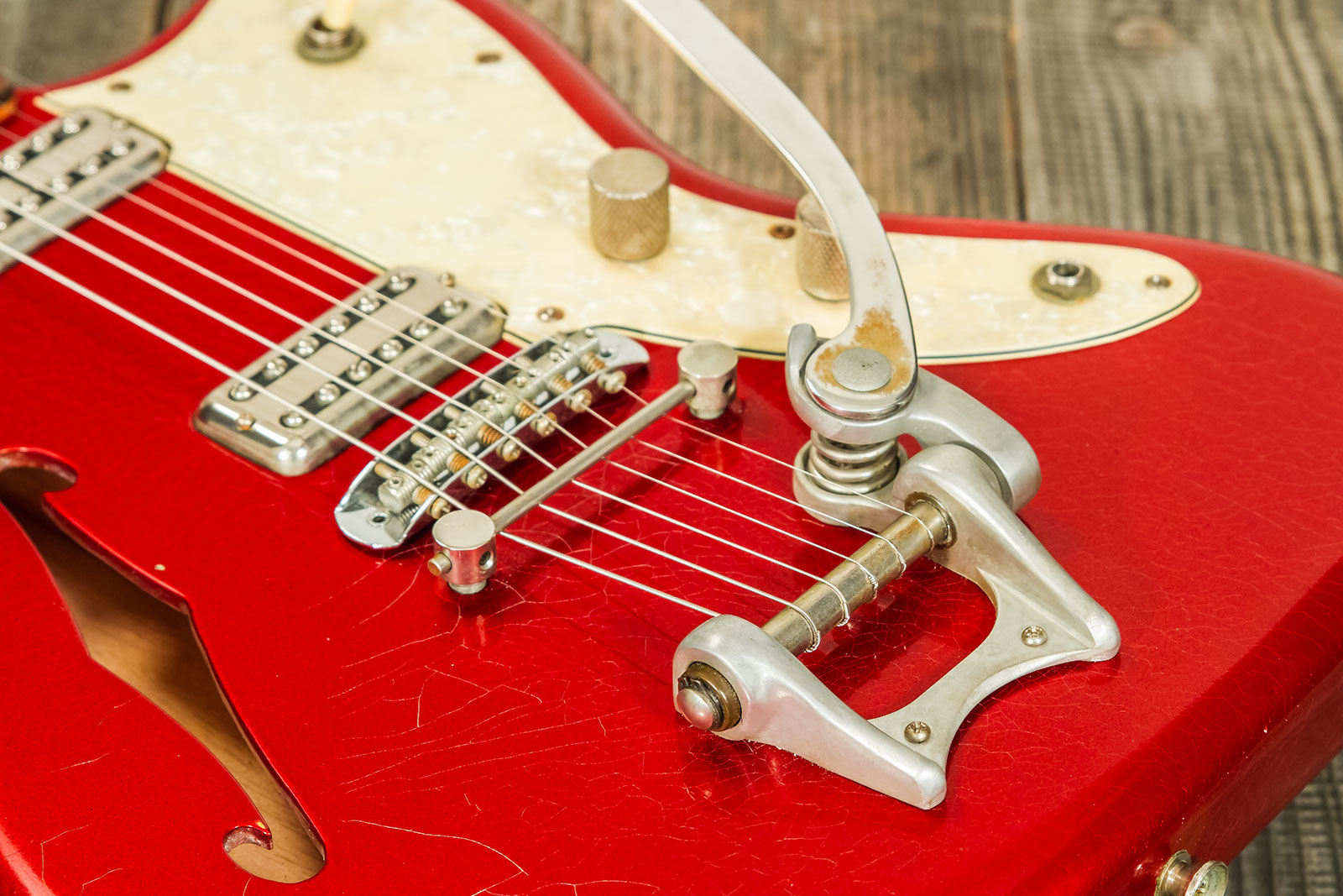 Rebelrelic Wrangler 2h Trem Rw #62175 - Light Aged Candy Apple Red - Semi-Hollow E-Gitarre - Variation 5