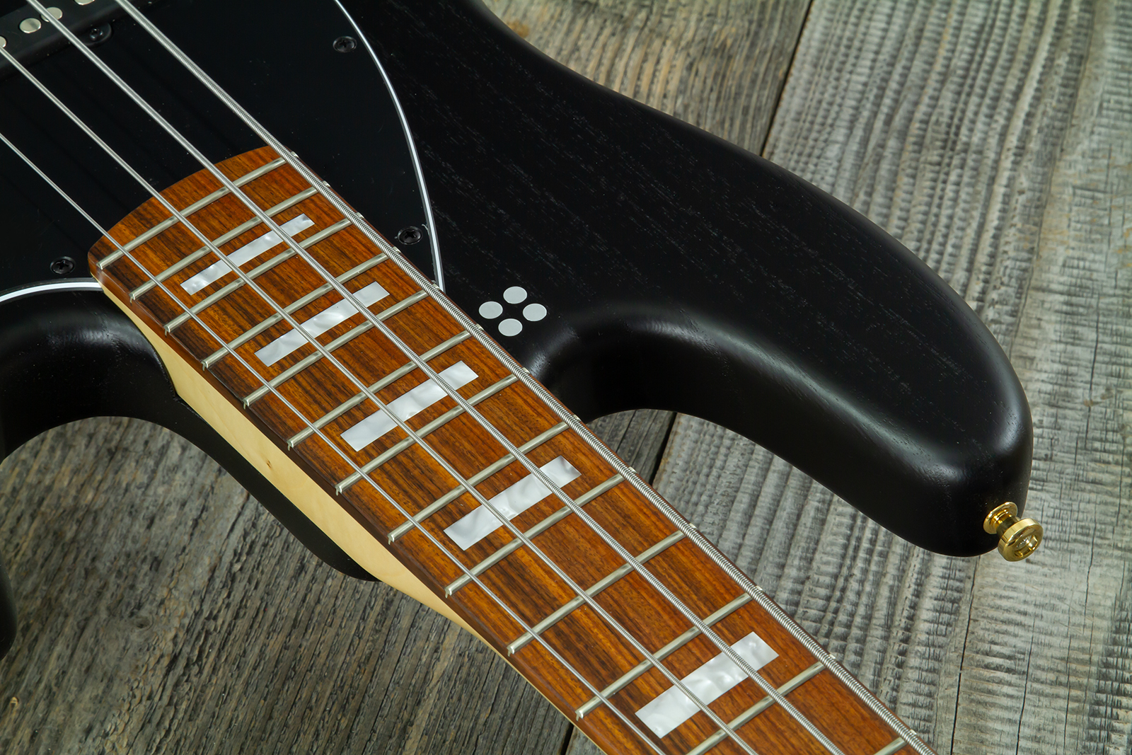 Sandberg California Tm4 Sl Superlight Gh 4c All Active Pf - Highgloss Black W. Matched Headstock - Solidbody E-bass - Variation 5