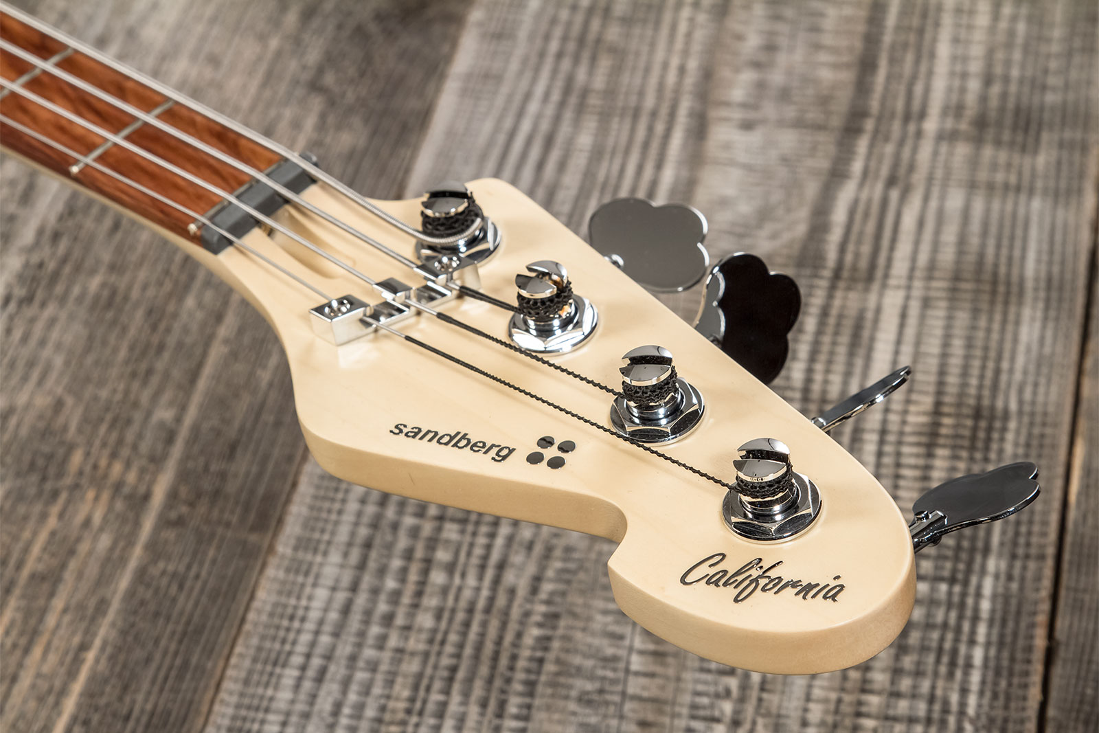 Sandberg California Tm4 Sl Superlight Ltd Active Pf - Ultra Soft Aged 3-tone Sunburst Gloss - Solidbody E-bass - Variation 4