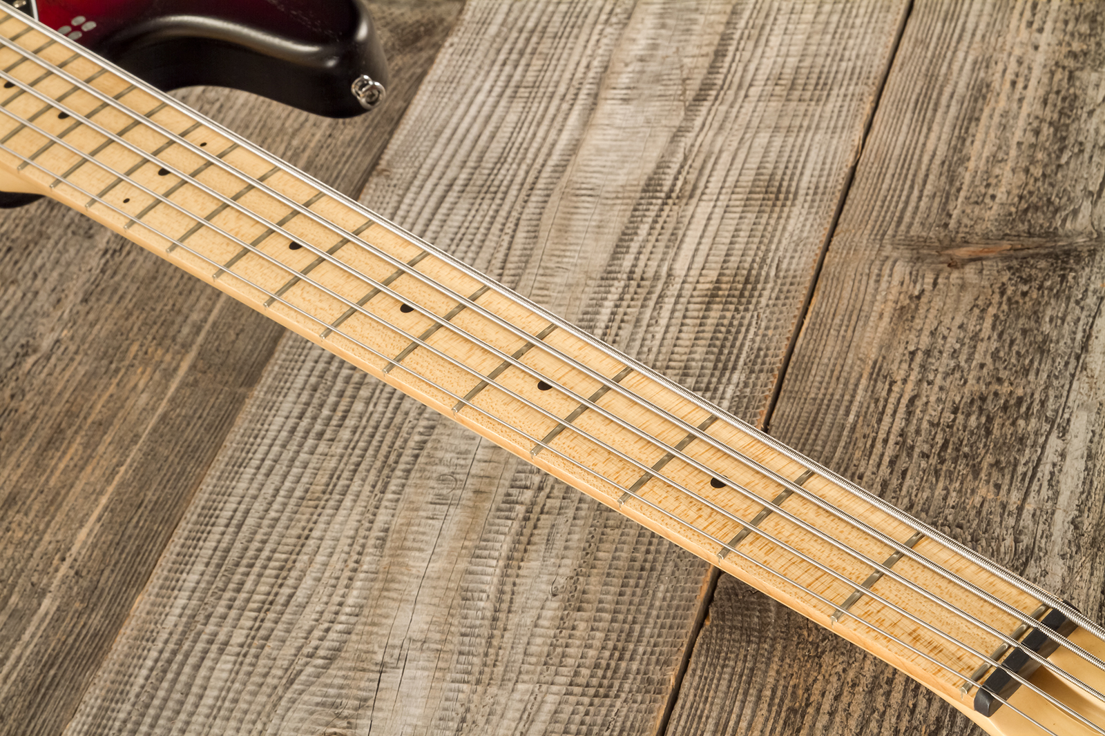 Sandberg California Tm5 Sl Superlight 5c All Active Mn - 3-tone Sunburst - Solidbody E-bass - Variation 5