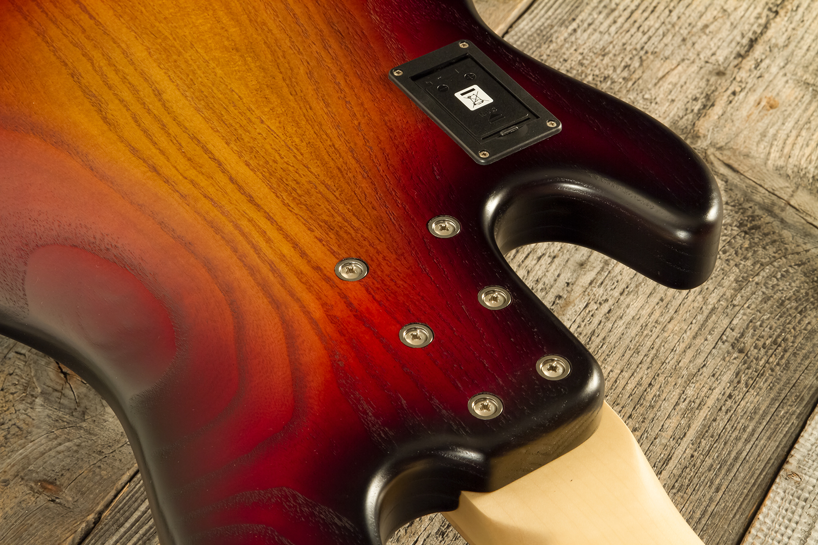 Sandberg California Tm5 Sl Superlight 5c All Active Mn - 3-tone Sunburst - Solidbody E-bass - Variation 7