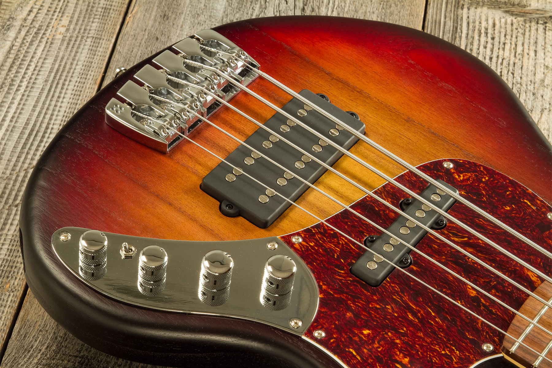 Sandberg California Tm5 Sl Superlight 5c All Active Pf #45195 - 3-tone Sunburst - Solidbody E-bass - Variation 3