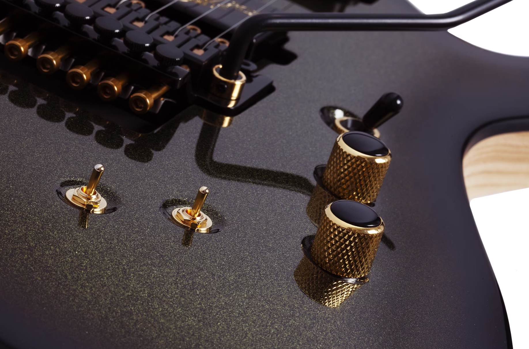 Schecter Avenger Fr-s 50th Ann. 2h Sustainiac Fr Eb - 50th Gold Burst - E-Gitarre aus Metall - Variation 4