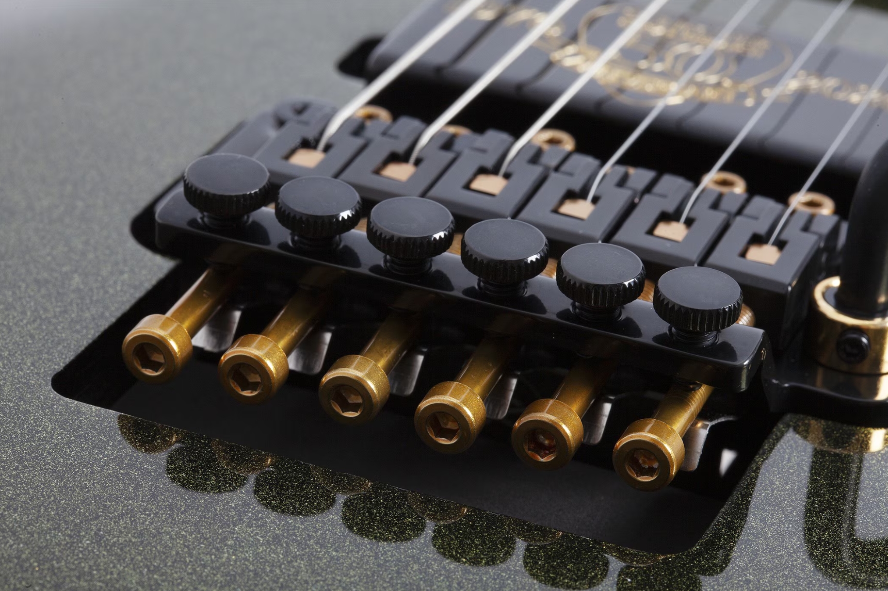 Schecter Avenger Fr-s 50th Ann. 2h Sustainiac Fr Eb - 50th Gold Burst - E-Gitarre aus Metall - Variation 5