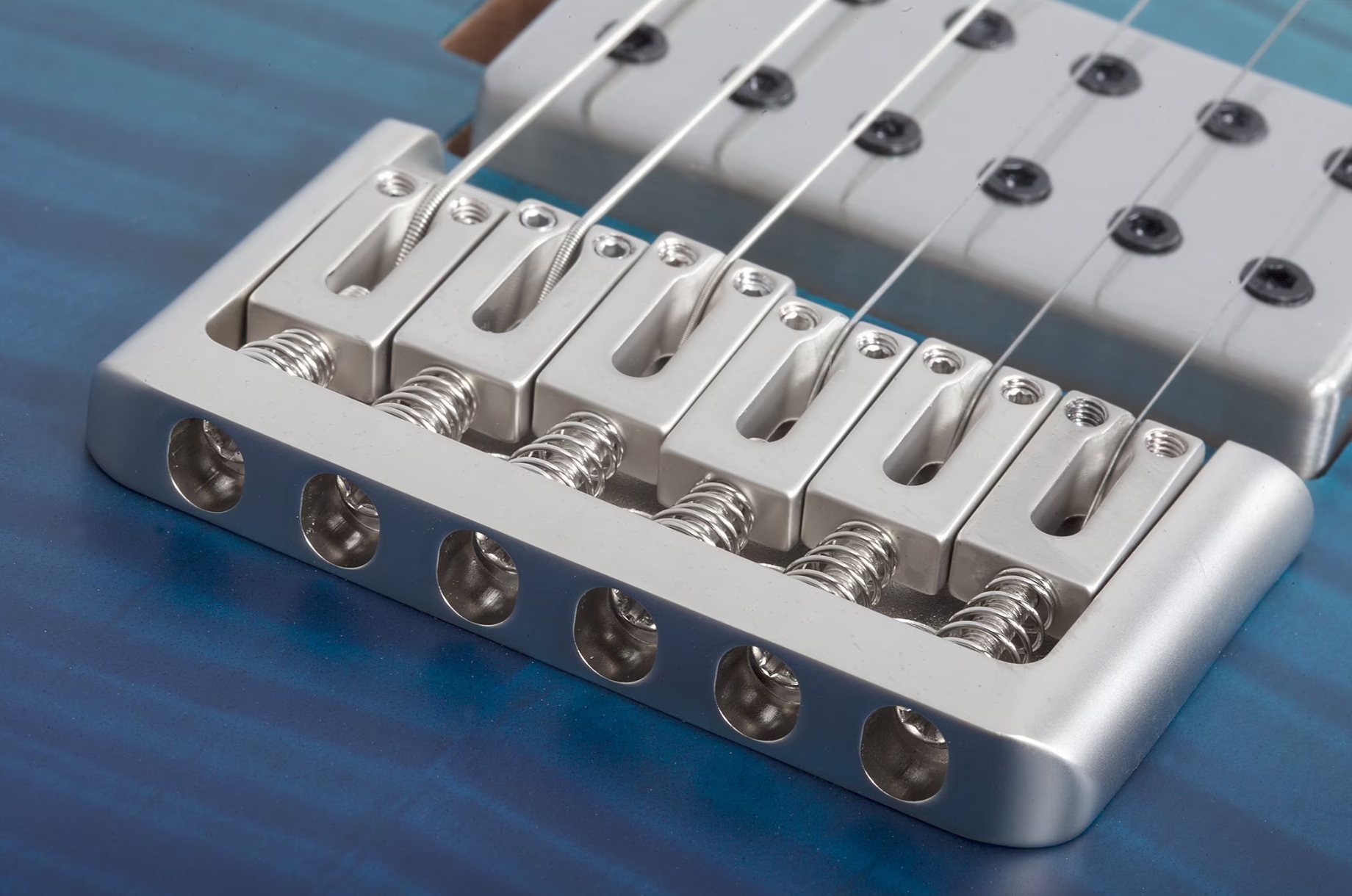 Schecter C1 Standard Plus 2h Ht Mn - Blue Fade - E-Gitarre in Str-Form - Variation 5