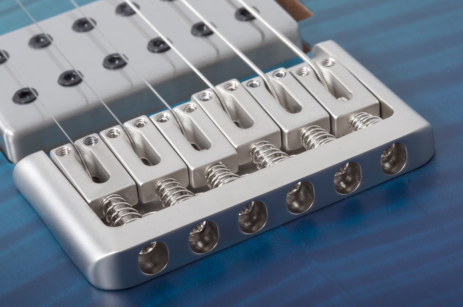 Schecter C1 Standard Plus Lh Gaucher 2h Ht Mn - Blue Fade - E-Gitarre in Str-Form - Variation 3