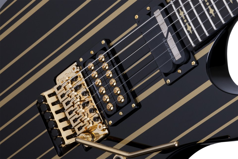 Schecter Synyster Custom-s 2h Seymour Duncan Sustainiac Fr Eb - Black W/ Gold Stripes - Signature-E-Gitarre - Variation 4