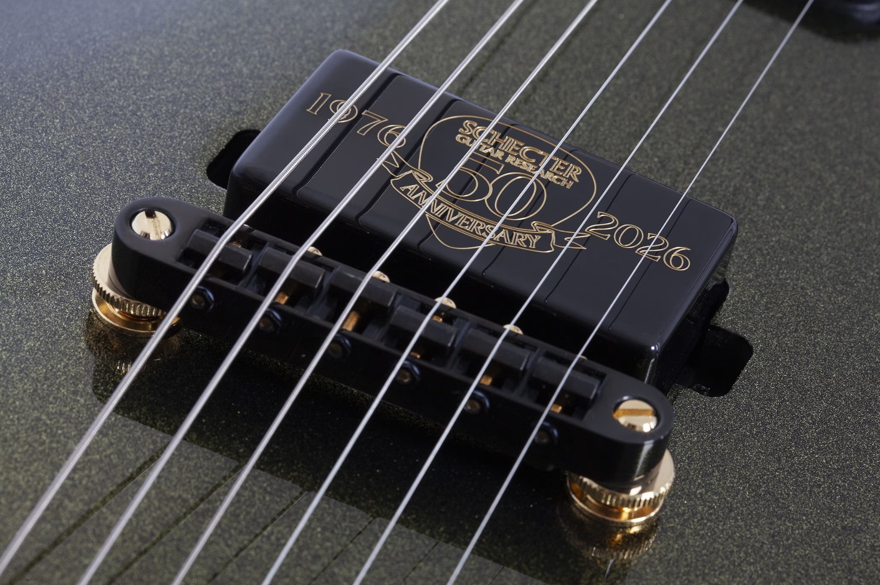 Schecter Tempest 50th Ann. 2h Ht Eb - 50th Gold Burst - E-Gitarre aus Metall - Variation 5