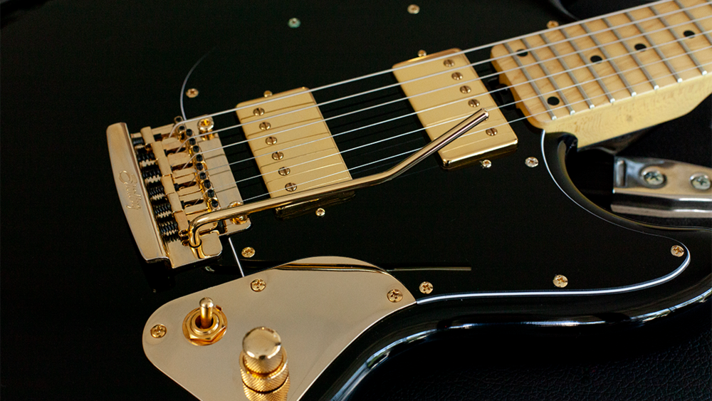 Sterling By Musicman Jared Dines Stingray Guitar Signature Hh Trem Mn - Black Gold - E-Gitarre in Str-Form - Variation 3