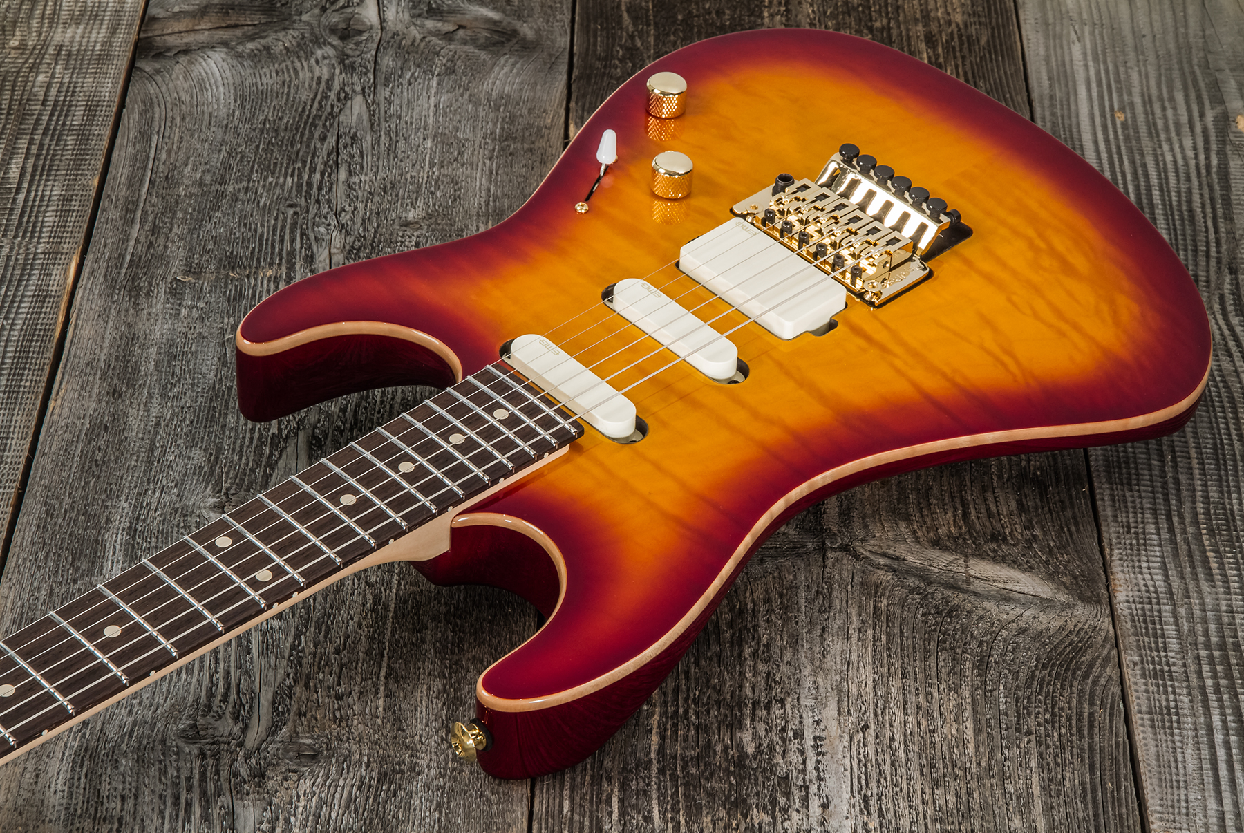 Suhr Standard Legacy 01-ltd-0030 Hss Emg Fr Rw #70282 - Aged Cherry Burst - E-Gitarre in Str-Form - Variation 2