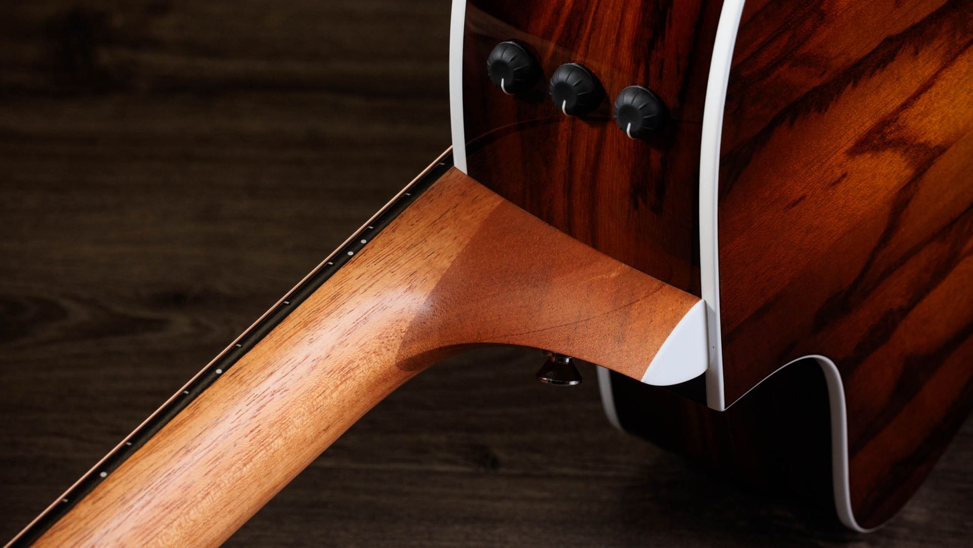 Taylor 214ce Plus Special Edition Grand Auditorium Cw Epicea African Ziricote Eb Es2 - Shaded Edge Burst - Folk-Gitarre - Variation 5
