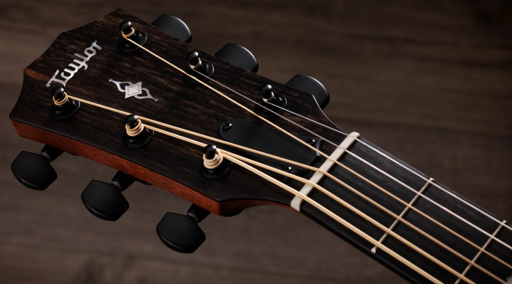 Taylor 324ce Baritone 6 Ltd Grand Auditorium Cw Tout Acajou Eb Es2 - Shaded Edgeburst Top Satin - Folk-Gitarre - Variation 5