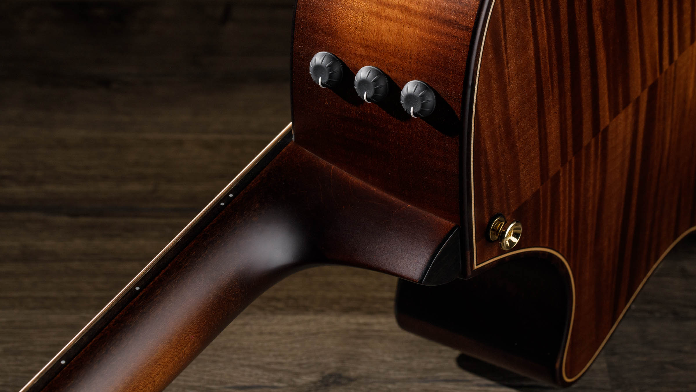 Taylor 614ce Builder's Edition V-class Grand Auditorium Cw Epicea Erable Eb Es2 - Natural Top & Wild Honey Burst - Folk-Gitarre - Variation 5