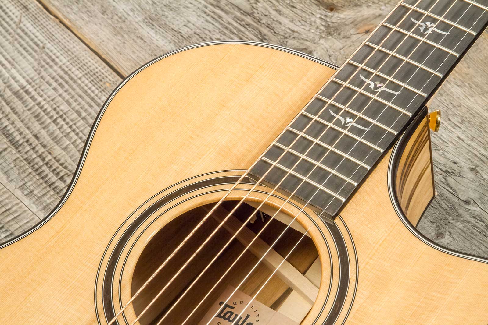 Taylor Custom Gc-e V-class Grand Concert Cw Sitka Torrefie / Blackheart Sassafras  Eb Es2 #1211083110 - Natural - Folk-Gitarre - Variation 5