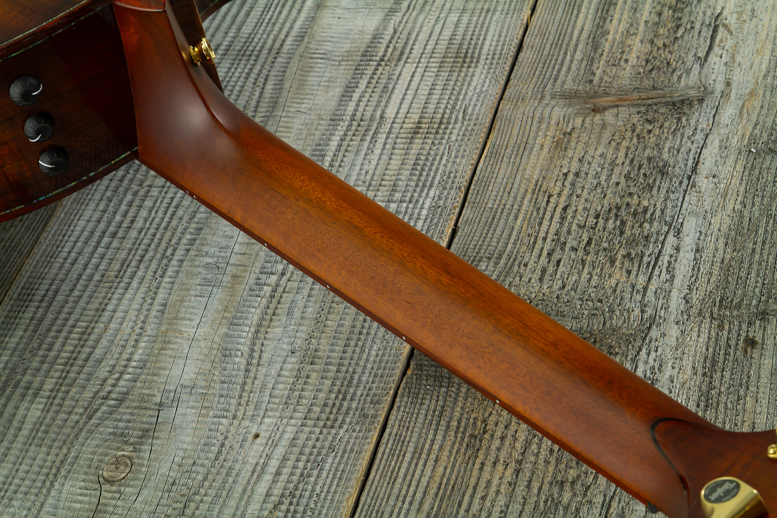 Taylor Custom Shop Grand Auditorium Cw Redwood / Koa Eb Es2 #1211143039 #1210103110 - Shaded Edgeburst - Folk-Gitarre - Variation 11