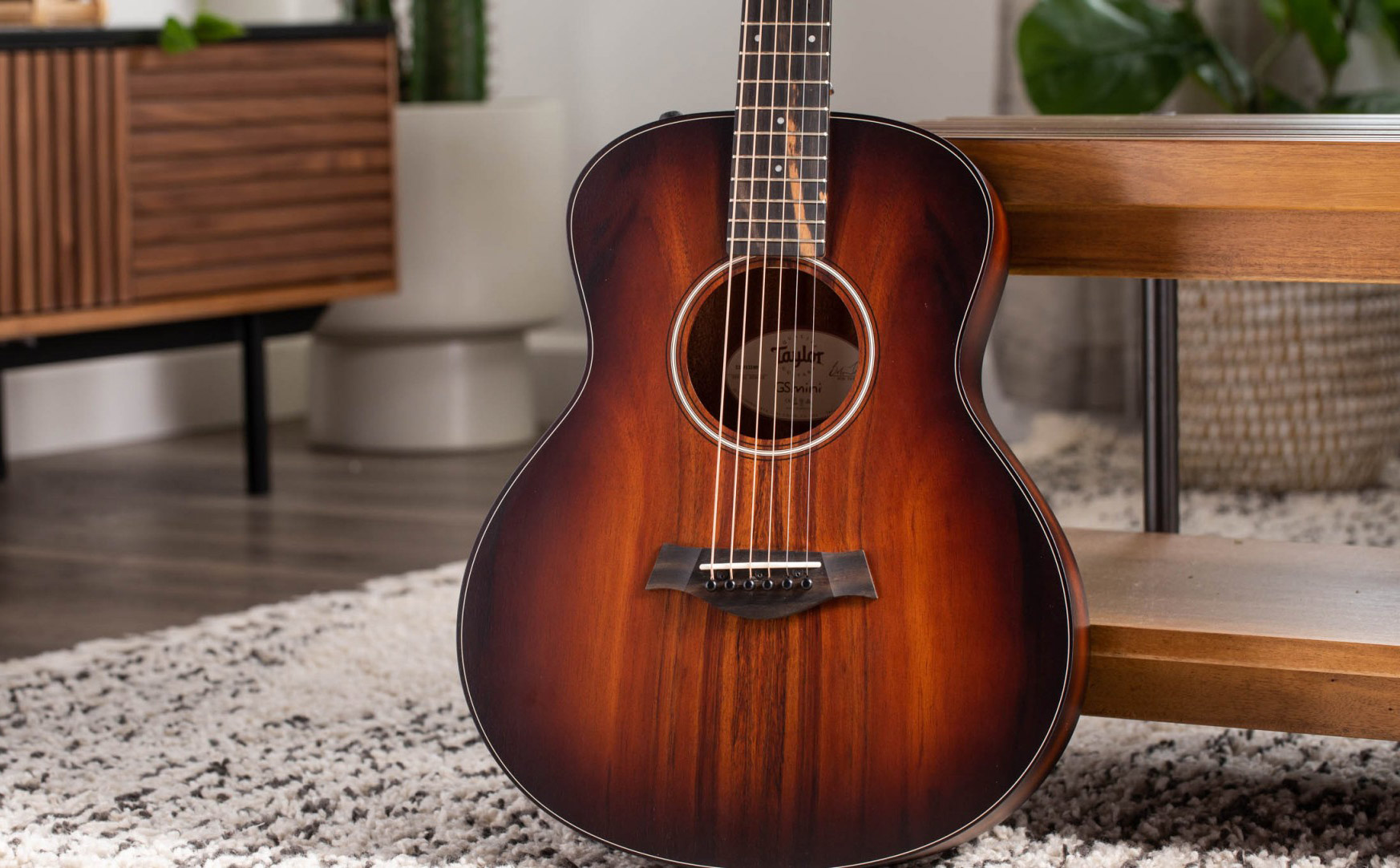 Taylor Gs Mini-e Koa Plus Lh Parlor Gaucher Tout Koa Eb Es2 - Shaded Edge Burst - Westerngitarre & electro - Variation 2