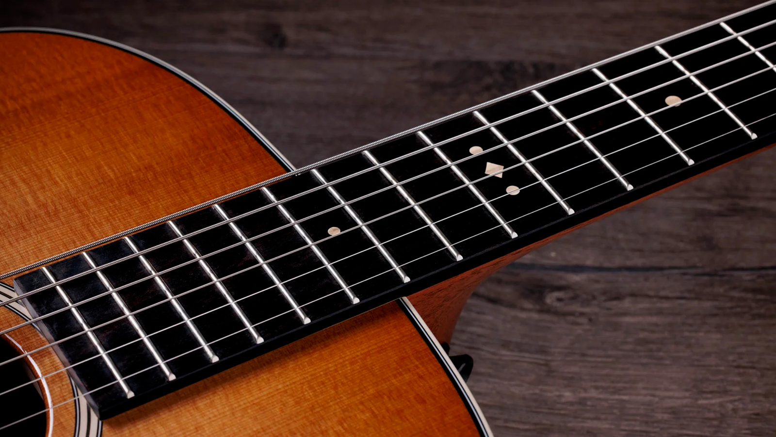 Taylor Trey Hensley 510e Special Ed. Gold Label Dreadnought Epicea Acajou Eb - Antique Blond - Folk-Gitarre - Variation 3