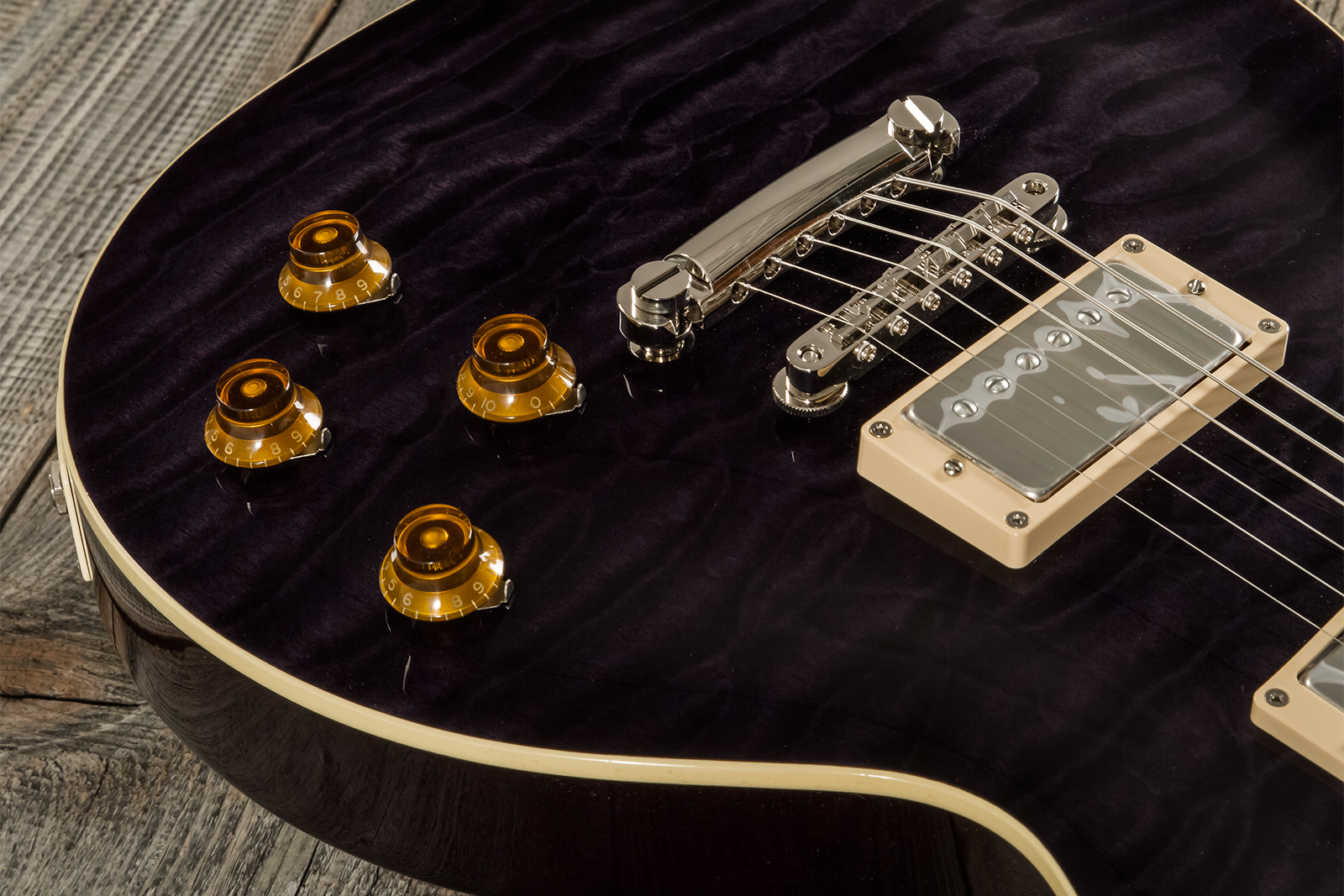 Tokai Love Rock Ls101q Jap 2h Ht Rw #2450033 - See Through Black - Single-Cut-E-Gitarre - Variation 3