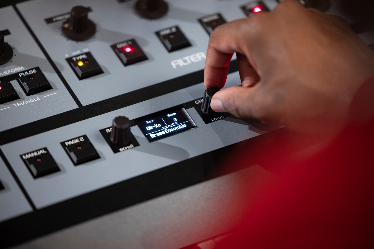 Tom Oberheim Ob-x8 - Synthesizer - Variation 11