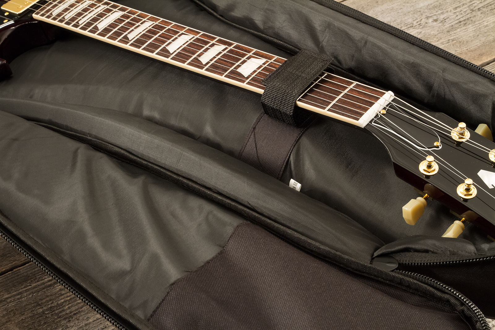 X-tone 15mm Black V2 (2015 Ele-bk) - Tasche für E-Gitarren - Variation 7