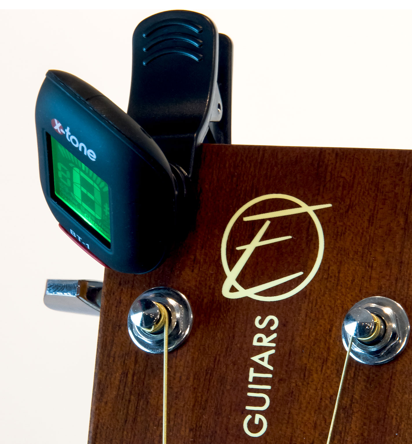 X-tone 3110 Clip-on Tuner Pince - Stimmgerät für Gitarre - Variation 5